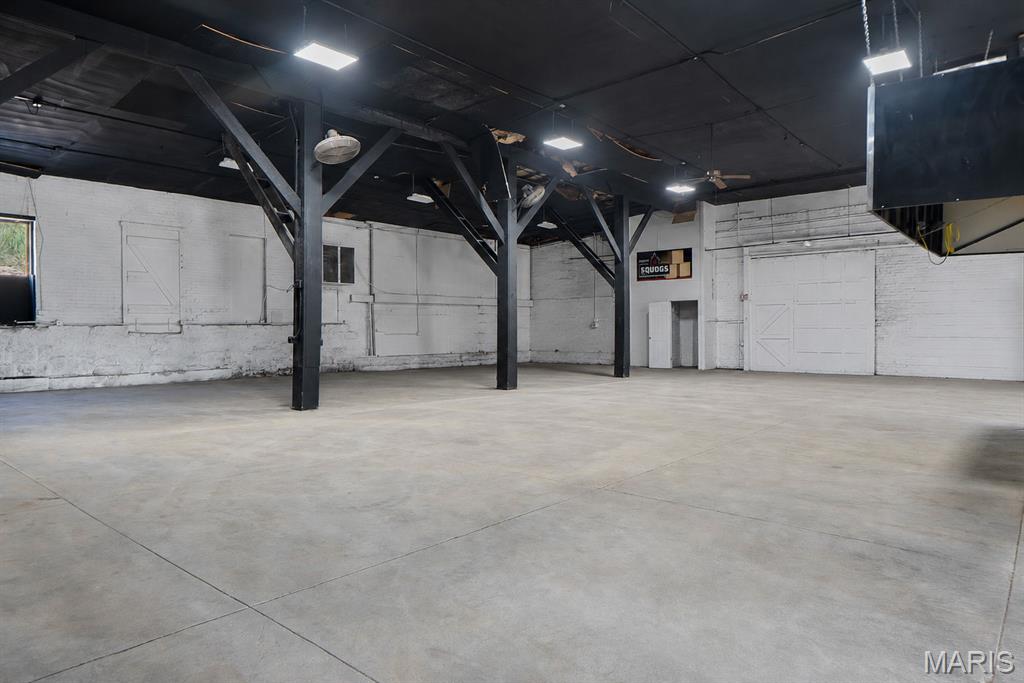 n/a - Commercial Sale