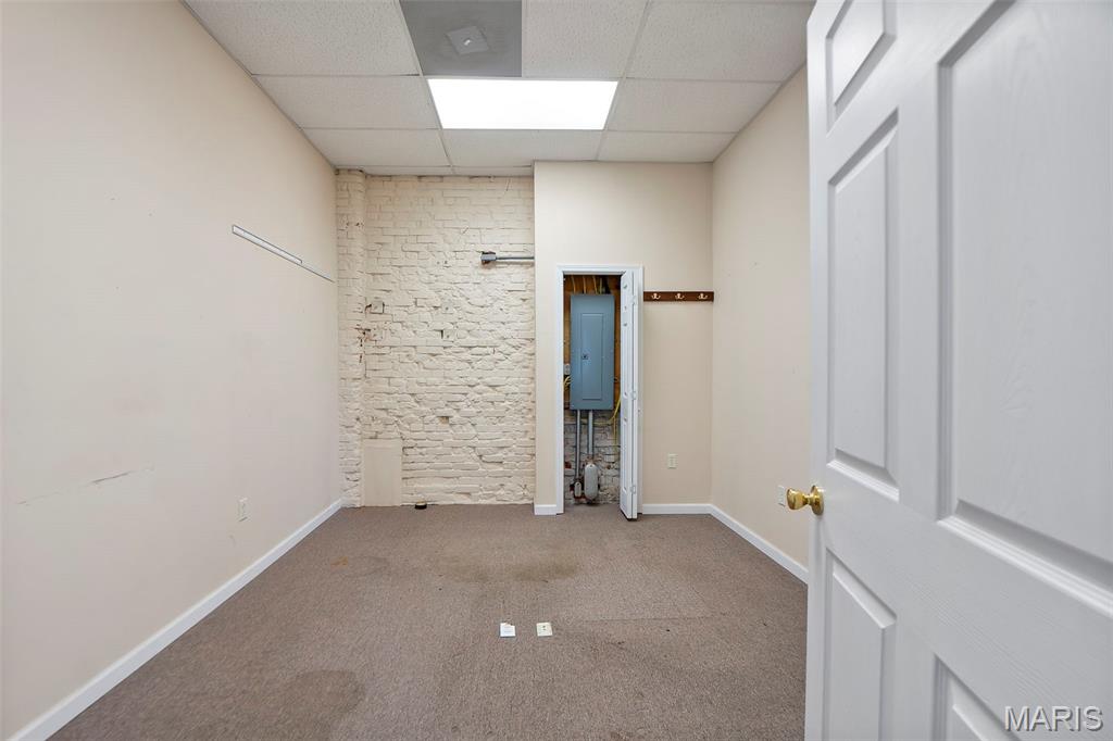 n/a - Commercial Sale