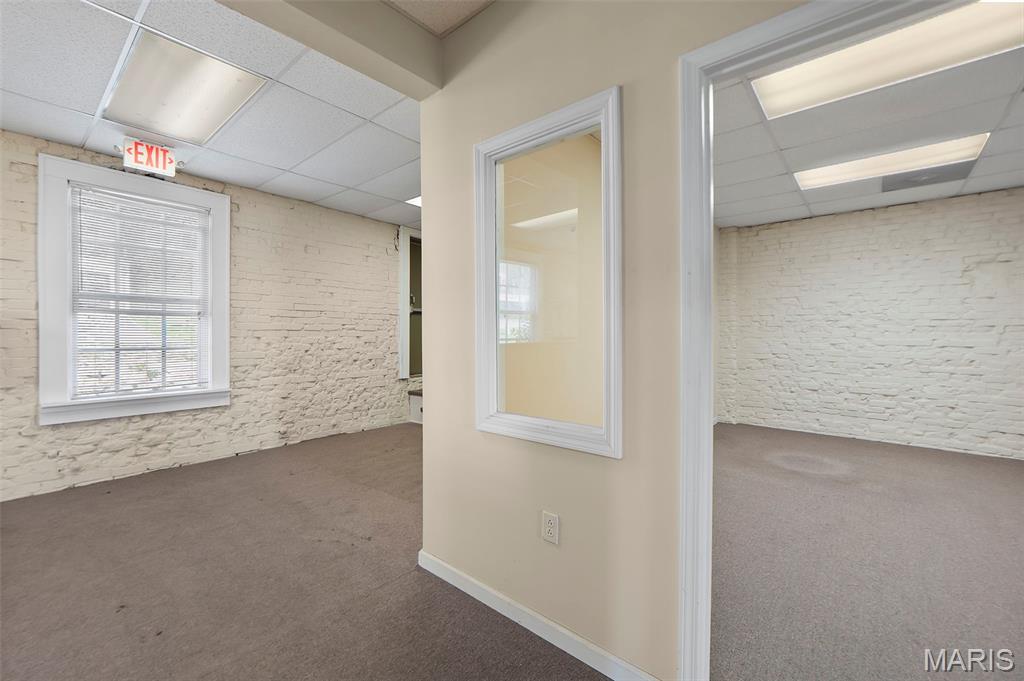 n/a - Commercial Sale
