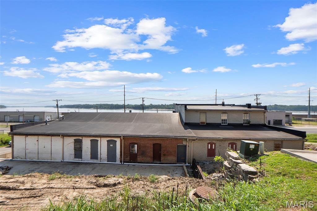 n/a - Commercial Sale