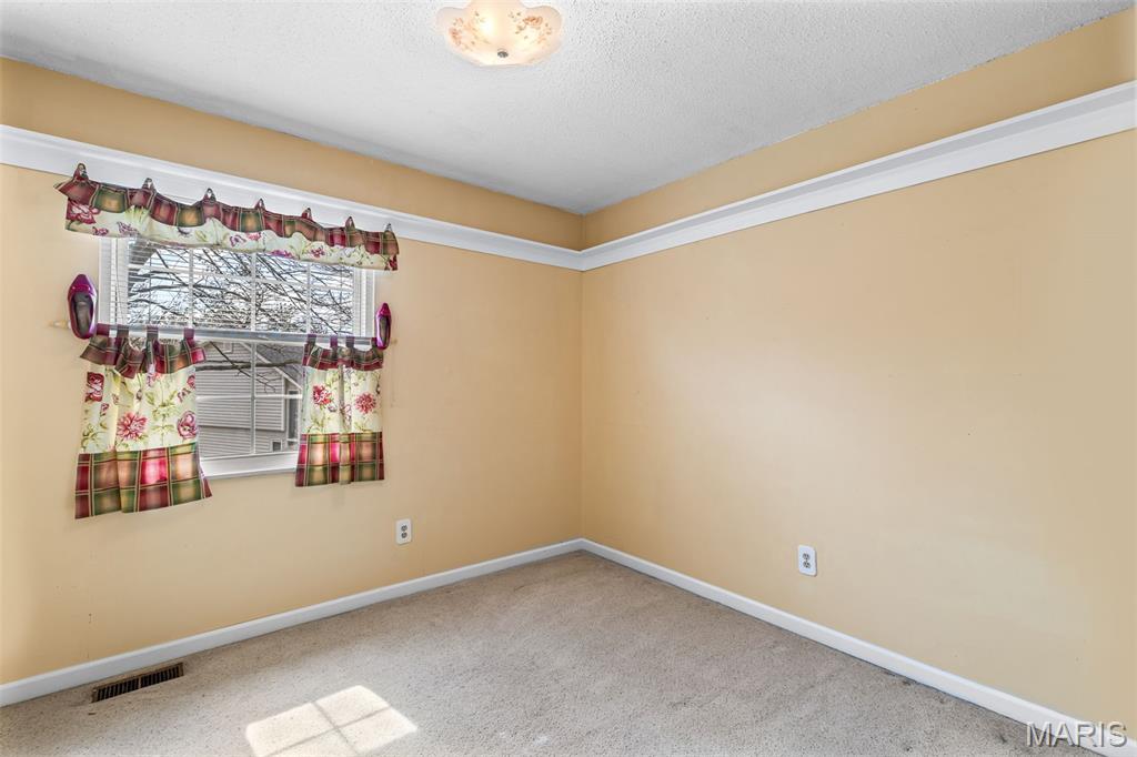Bluff Wood Manor - Residential