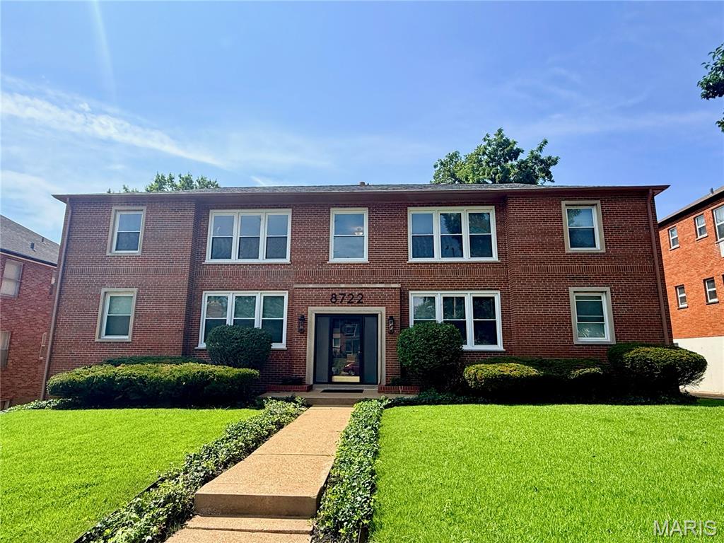 Welcome to this elegant 2-bedroom, 1-bath 2nd floor apartment in University City offering convenient garage parking and in-unit laundry. This unit features beautiful hardwood floors, central air, and stainless steel appliances. Step out onto the private balcony or store belongings in the included private storage. Located in a secure building, the apartment combines modern updates with practical amenities for comfortable everyday living.
Located near I-70, shops, grocery stores, and restaurants. This one won't last long!

Small pets welcome with a nonrefundable $250 Pet Deposit and $25 Monthly Pet Rent