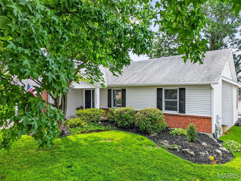 Parkwood Acres 2 Lt 20 & Lt Pt 21 - Residential