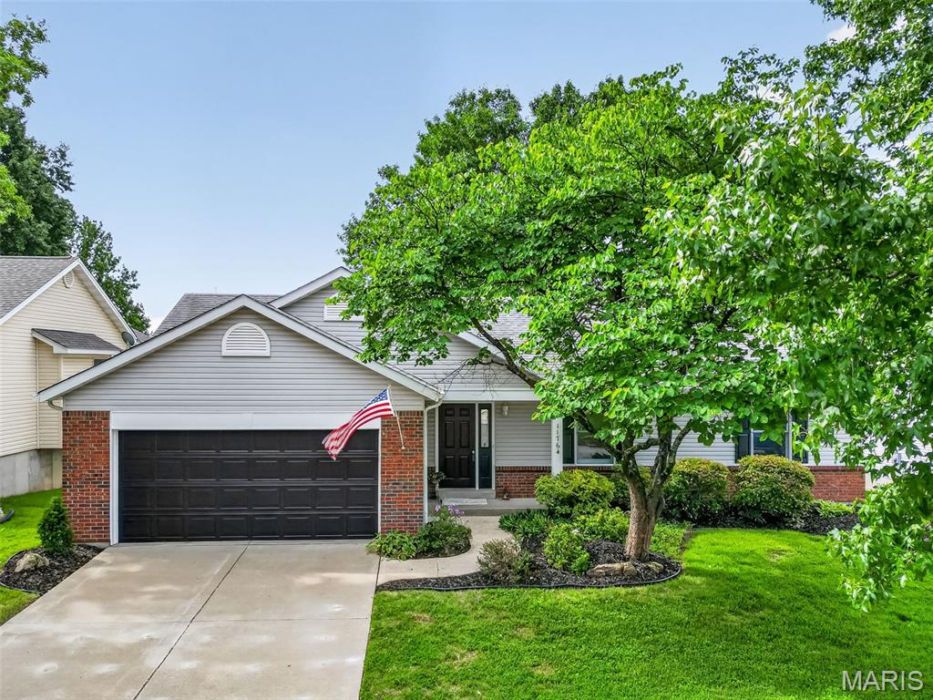 Parkwood Acres 2 Lt 20 & Lt Pt 21 - Residential