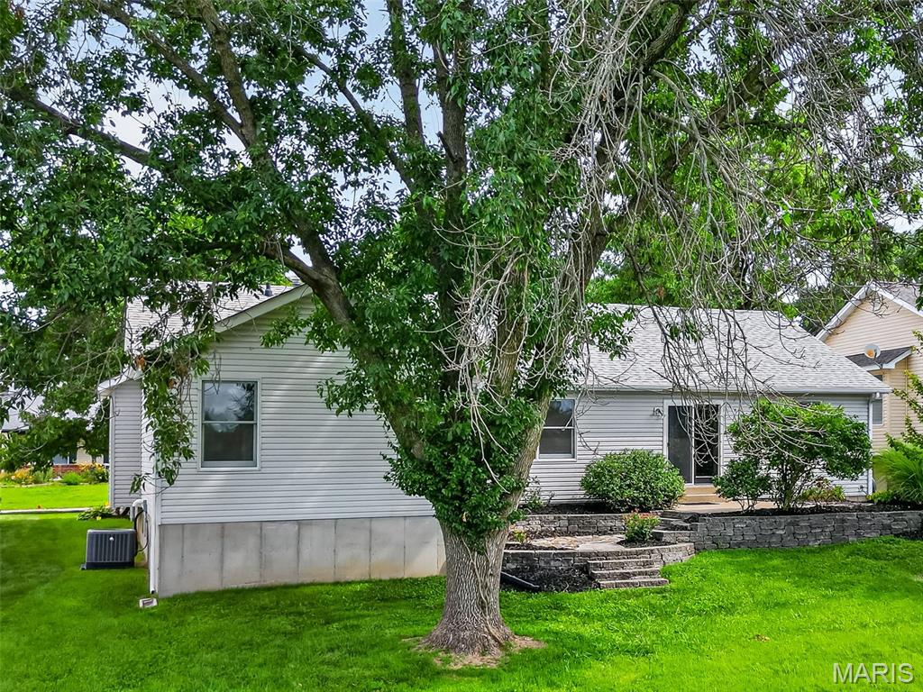 Parkwood Acres 2 Lt 20 & Lt Pt 21 - Residential