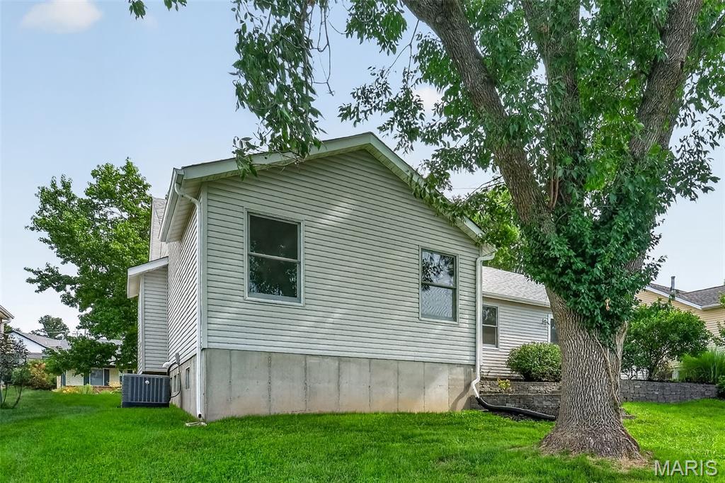 Parkwood Acres 2 Lt 20 & Lt Pt 21 - Residential
