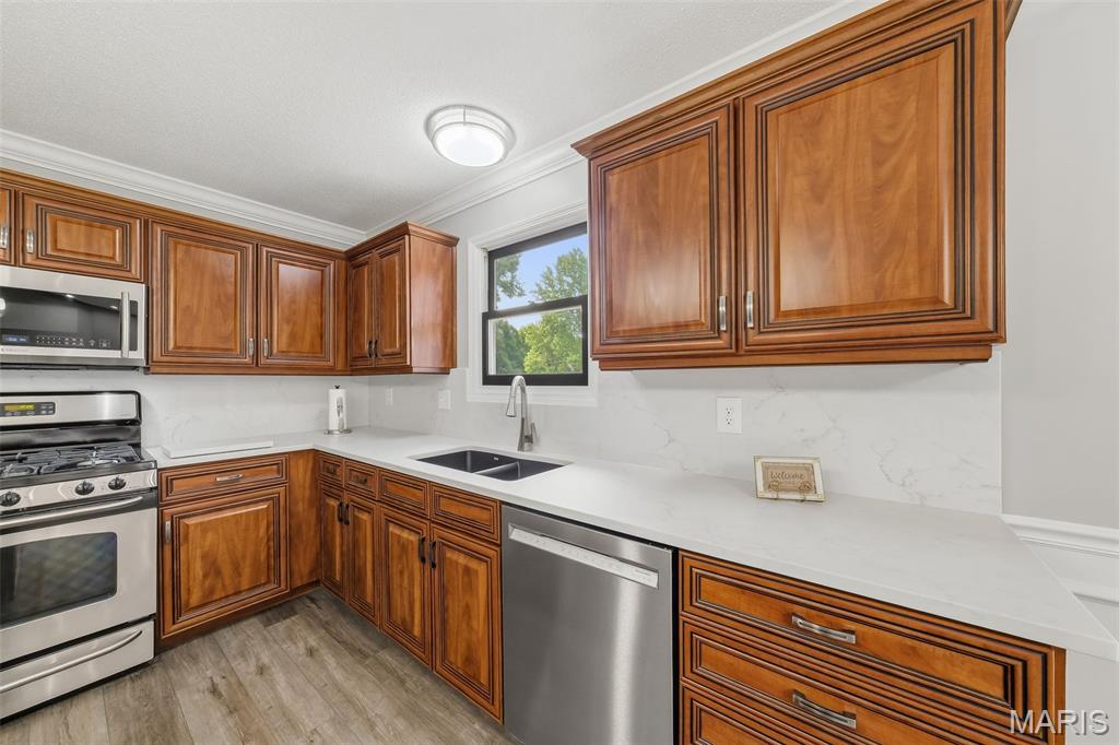 Parkwood Acres 2 Lt 20 & Lt Pt 21 - Residential