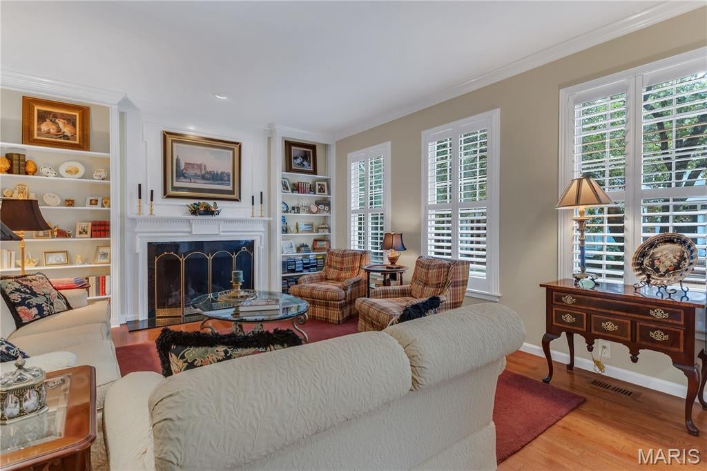 Middleton Court Condo Ph One - Residential