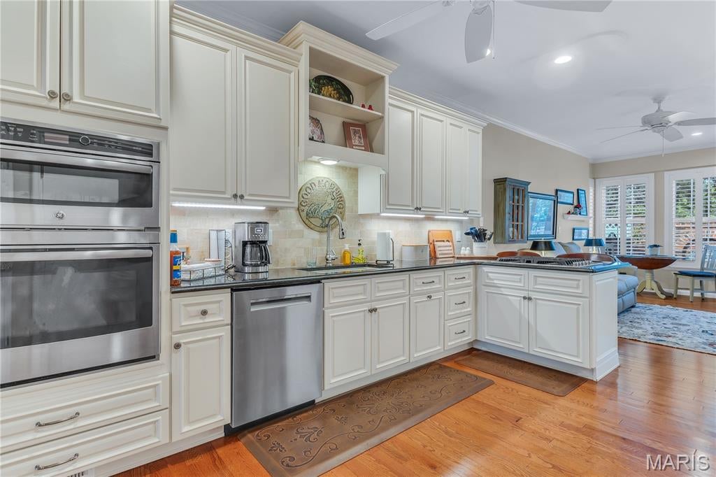 Middleton Court Condo Ph One - Residential
