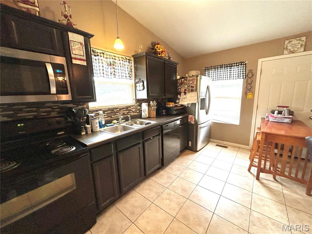 Meadow Oaks - Residential