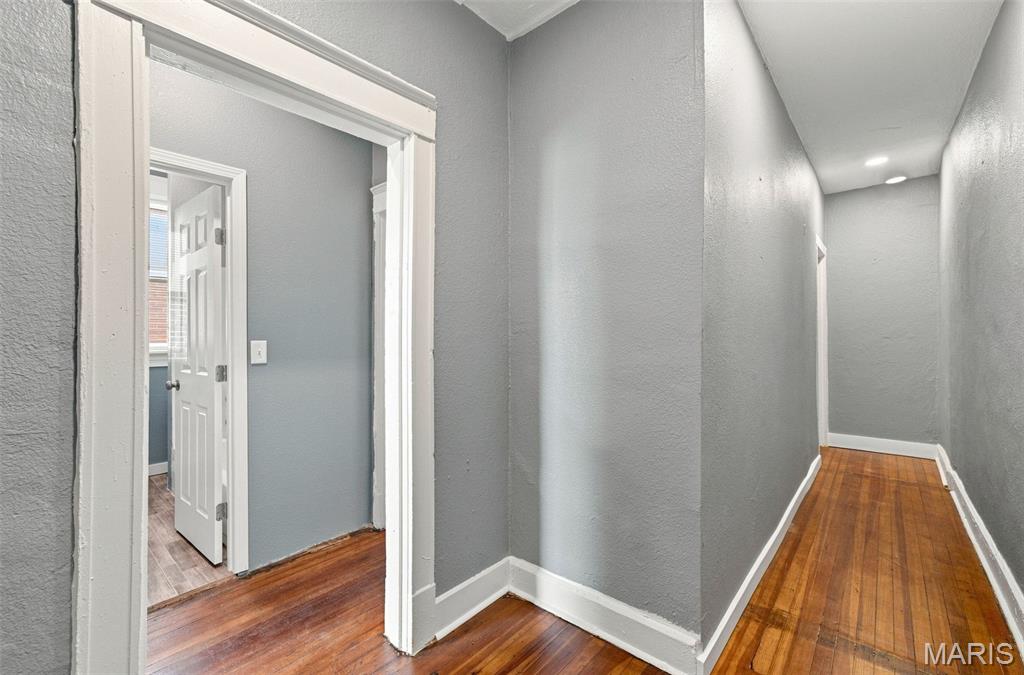 Dwyers Add - Residential Income