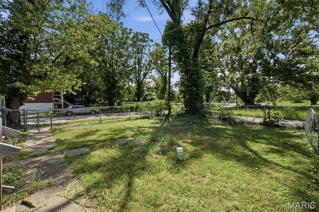 Dwyers Add - Residential Income