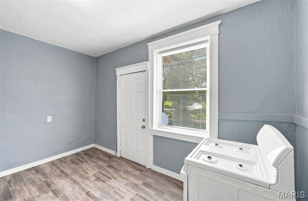 Dwyers Add - Residential Income
