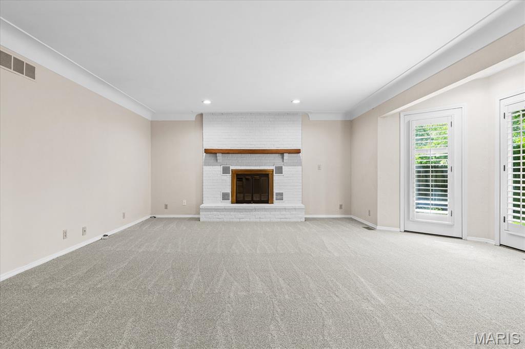 Chenot Place - Residential