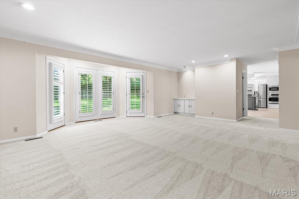Chenot Place - Residential