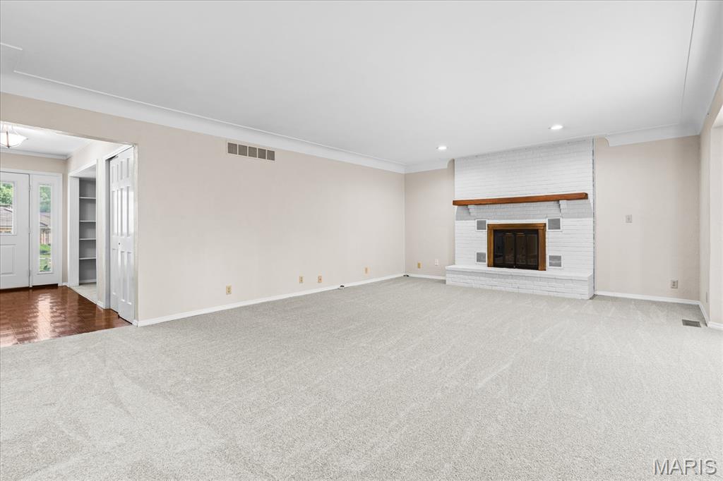 Chenot Place - Residential
