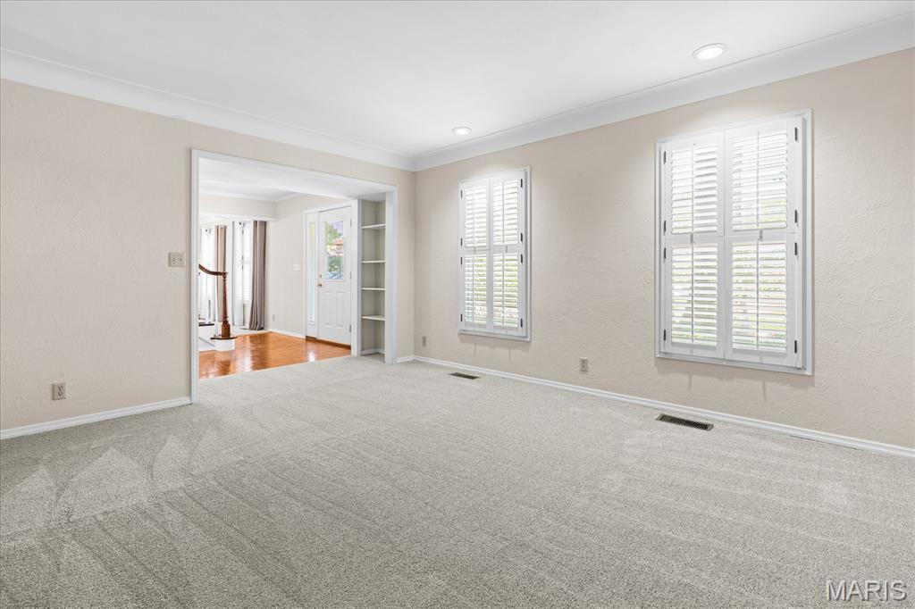 Chenot Place - Residential