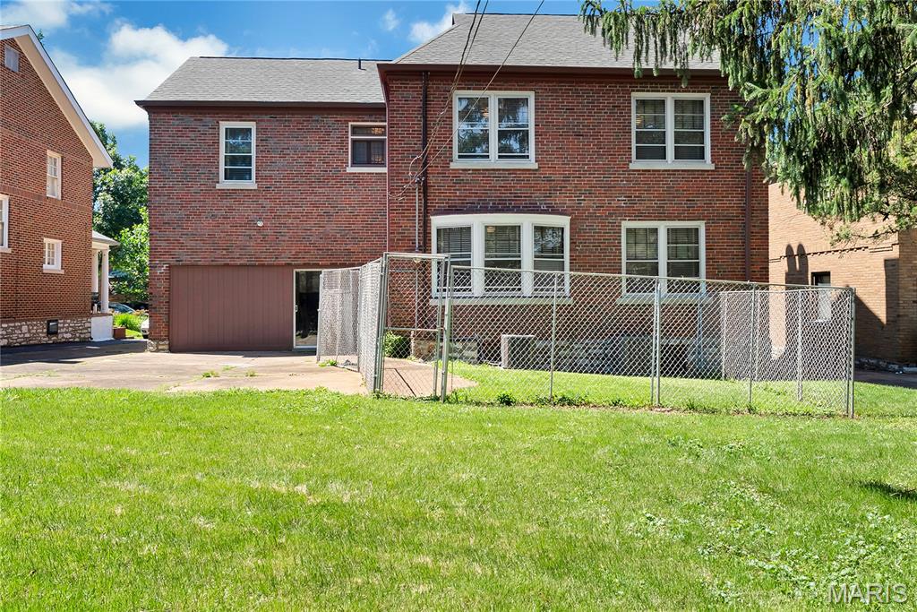 Davis Place - Residential