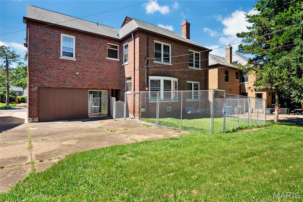 Davis Place - Residential