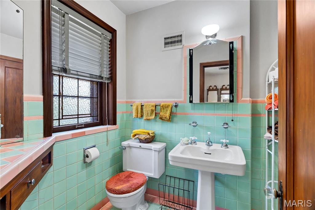 Davis Place - Residential