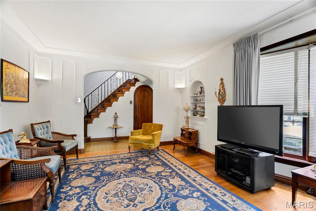 Davis Place - Residential