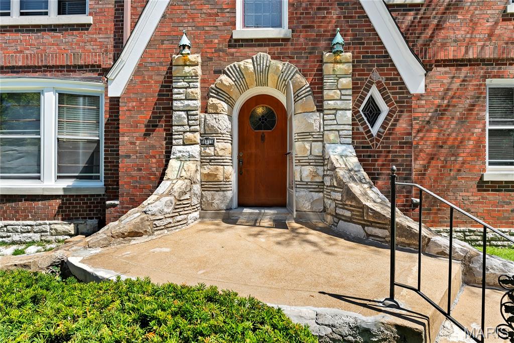 Davis Place - Residential