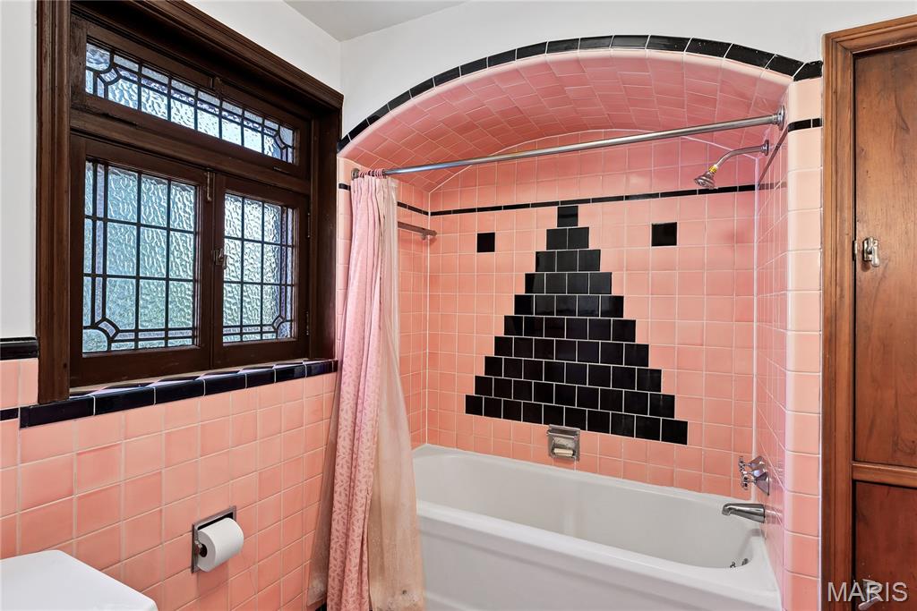 Davis Place - Residential