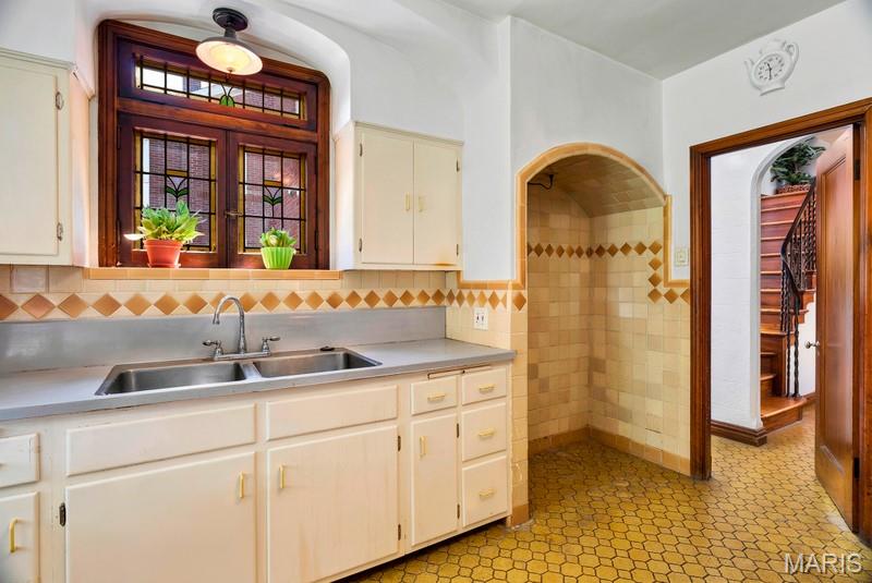 Davis Place - Residential