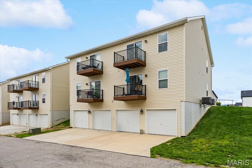 fountain place - Residential Lease