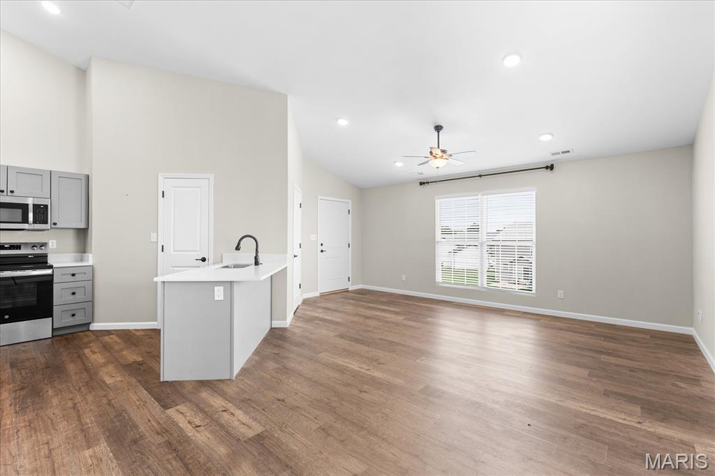 fountain place - Residential Lease