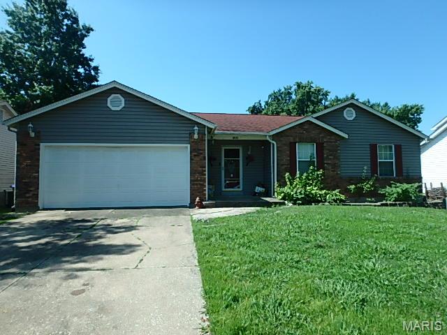 AS-IS Property -seller to pay for no inspections or warranties
Three bedroom - 2full baths -main floor family room, breakfast room and kitchen -full unfinished basement- fenced yard, small deck -two car garage - vinyl plank flooring -SPECIAL SALE CONTRACTS ONLY!