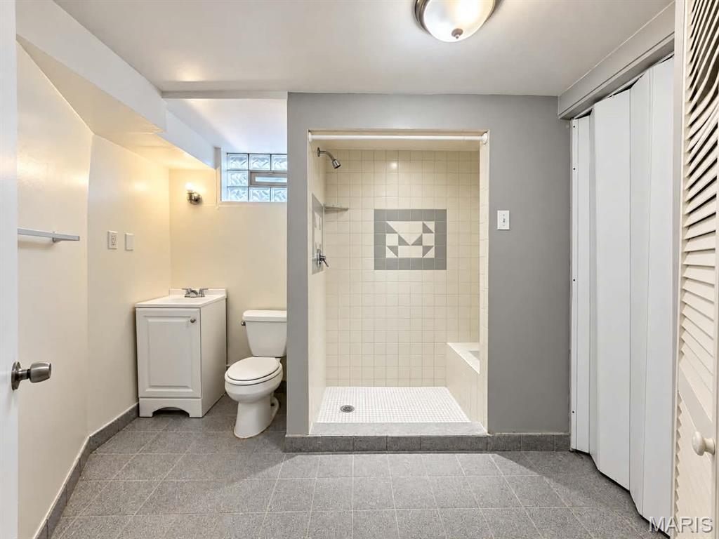 Glasgow Village Unit 8 - Residential