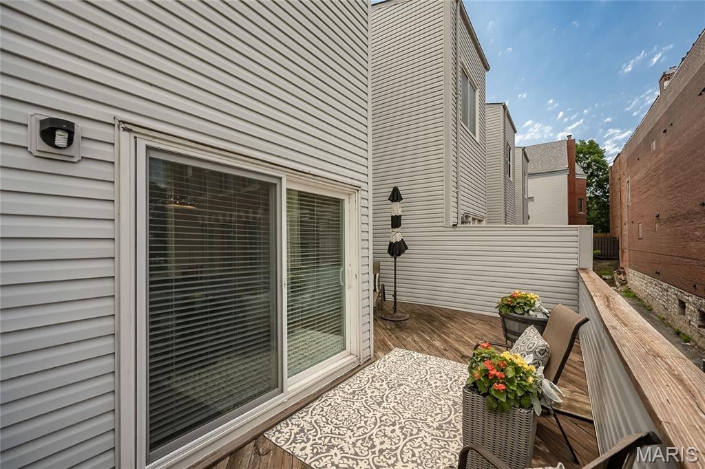 Lafayette Court - Residential
