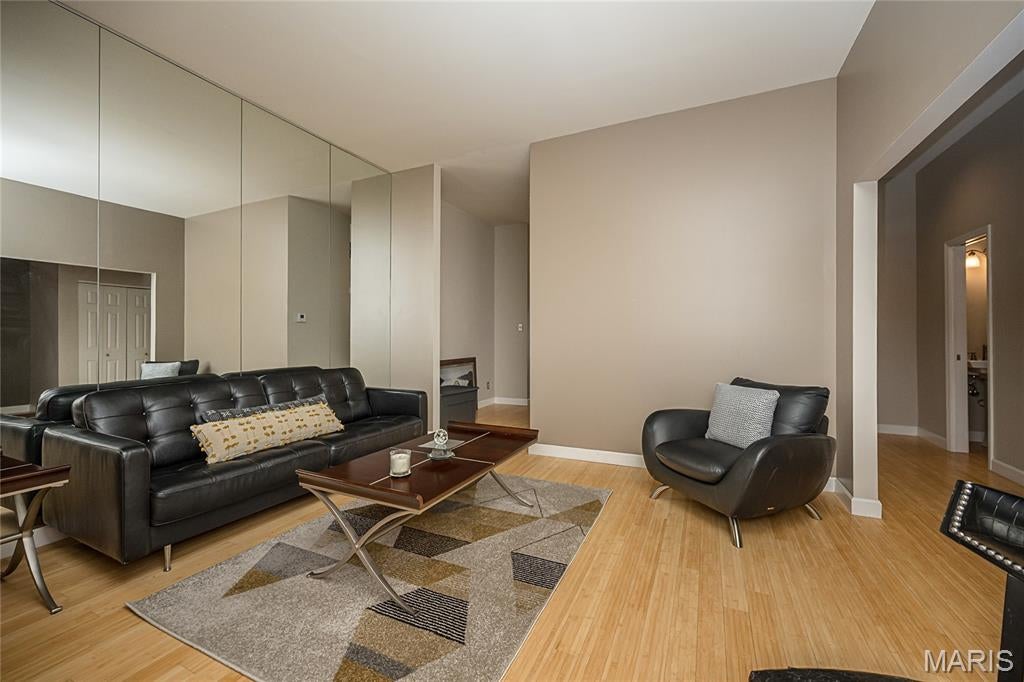 Lafayette Court - Residential