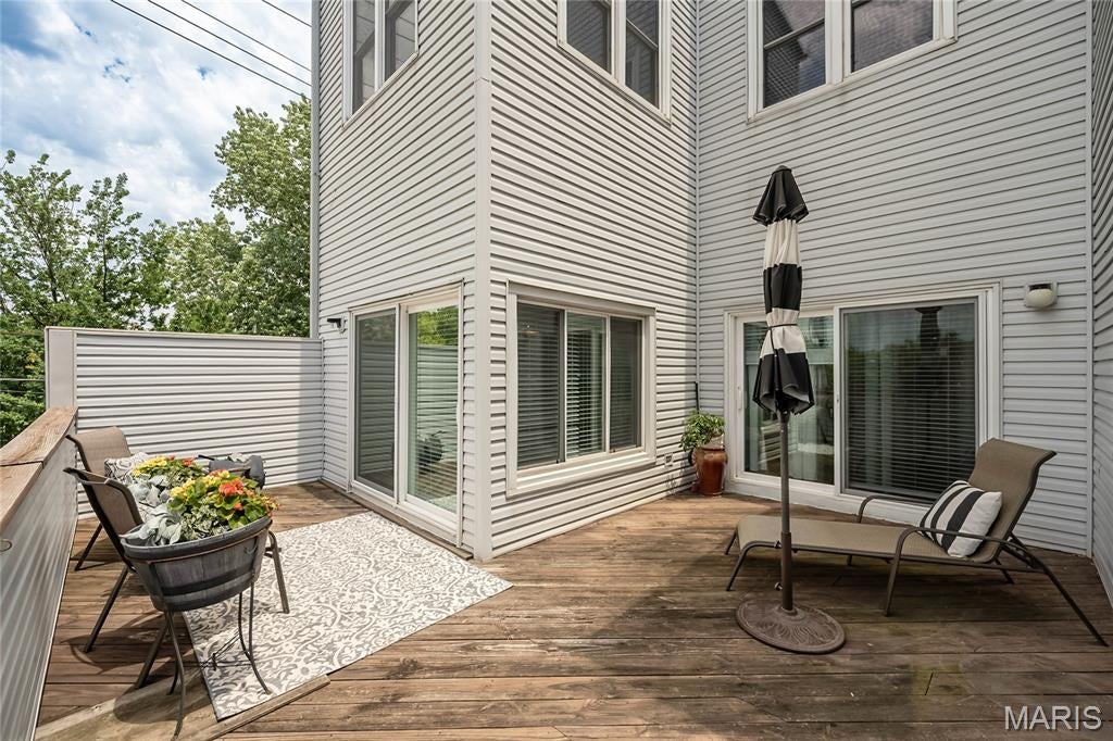 Lafayette Court - Residential