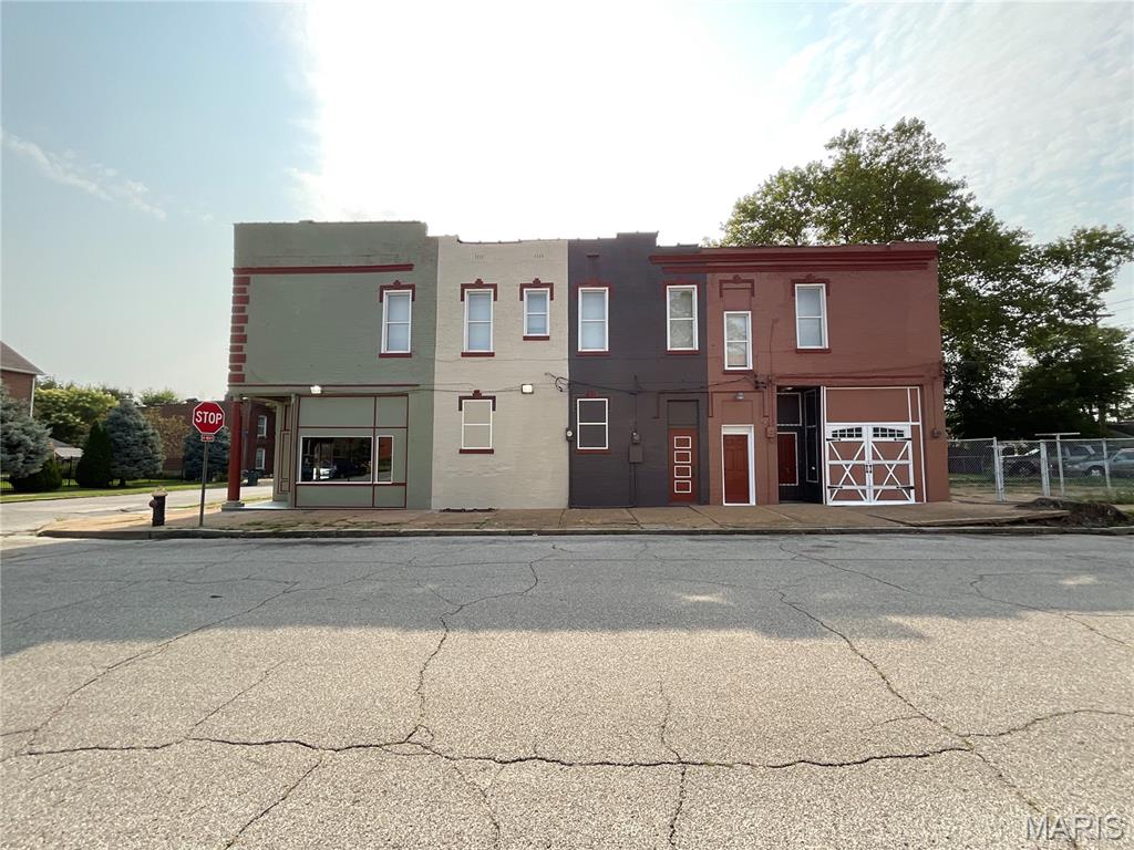 Lynch Add - Commercial Sale