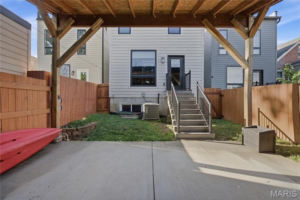 Laclede Race Course - Residential