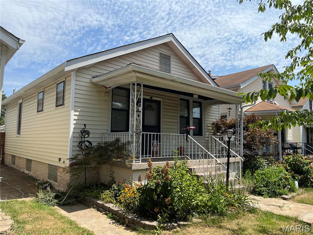 Seller has throughly updated this property.  New kitchen, New Bathroom New flooring.  Don't miss this one.