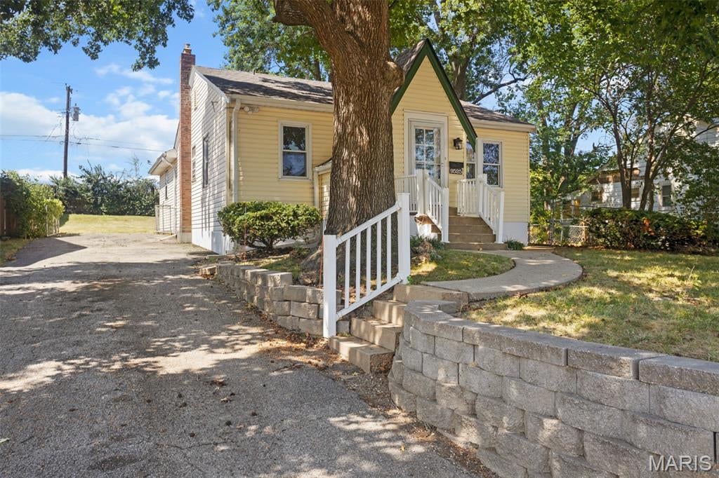 Alphonse Berry Tr - Residential