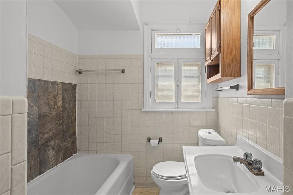 Alphonse Berry Tr - Residential