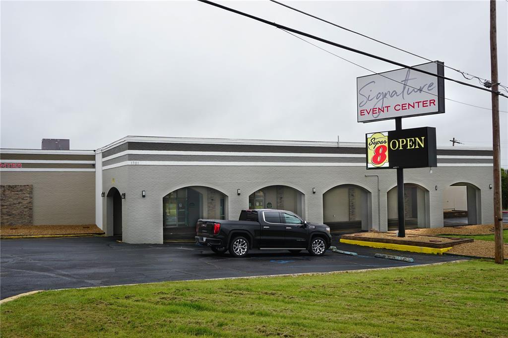 15,000 m/l Sq Ft Building with I-44 Frontage – For Sale or Lease!

This impressive 15,000 m/l sq ft building sits on 1.36 m/l acres with excellent I-44 visibility, making it a great opportunity for your next venture.

Currently set up as an event center, the property includes a 4,000 m/l sq ft dance hall with a state-of-the-art sound and lighting system, plus an LED dance floor. The 7,000 m/l sq ft dining hall features a fully equipped commercial kitchen.

Multi-zone heating and cooling allow independent temperature control for different areas, while the separate entrances, bars, and restrooms provide flexible use for multiple events or functions.

With 98 parking spaces and occupancy for over 650 guests, the property is ready to support a range of uses. Whether you’re looking to continue its legacy as a vibrant event space or transform it to suit your needs, this location is primed for success.

Available for lease at $9,000 NNN or for sale.