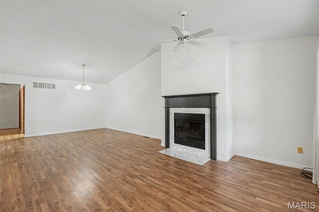Parkway Manor - Residential