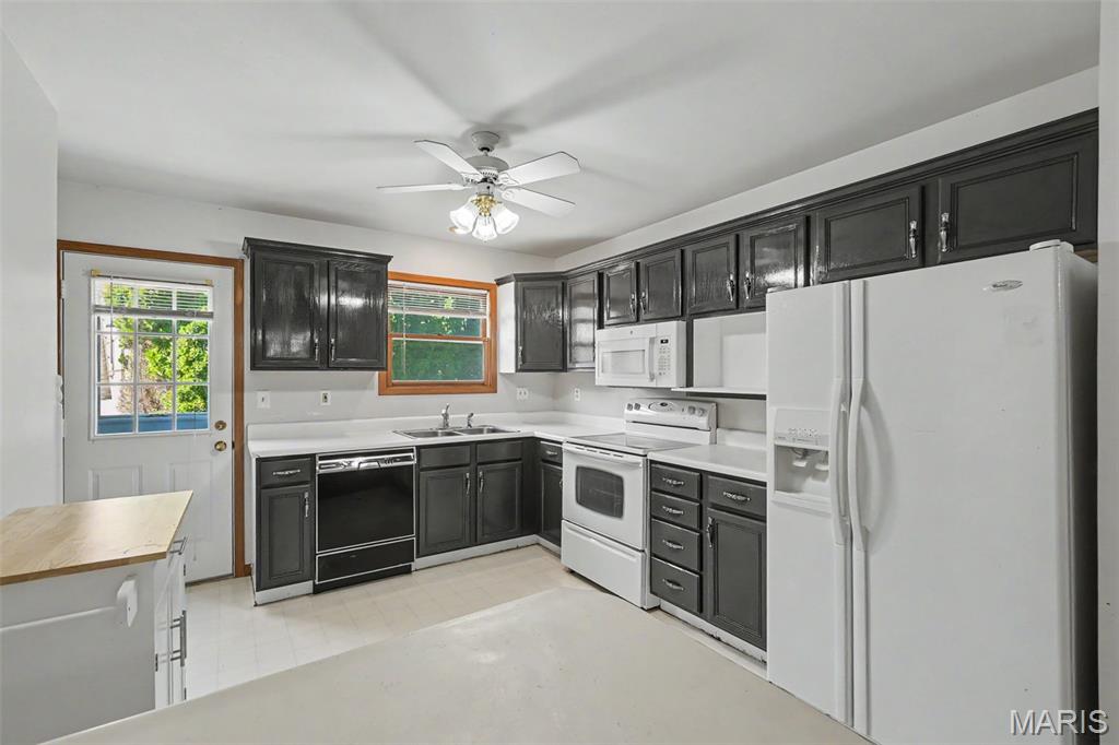 Parkway Manor - Residential