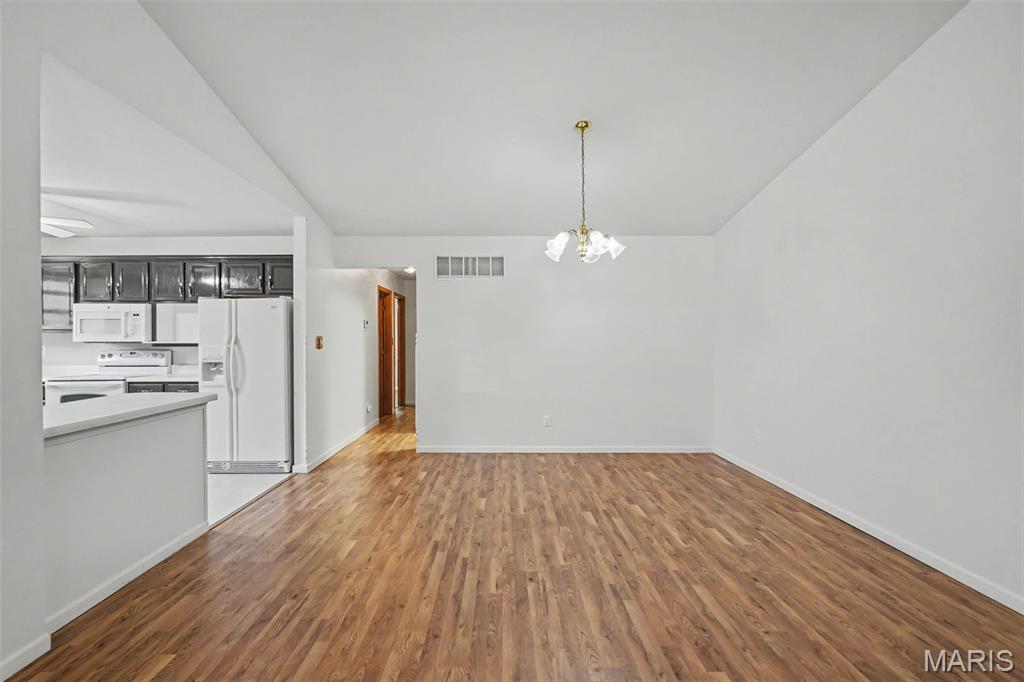 Parkway Manor - Residential