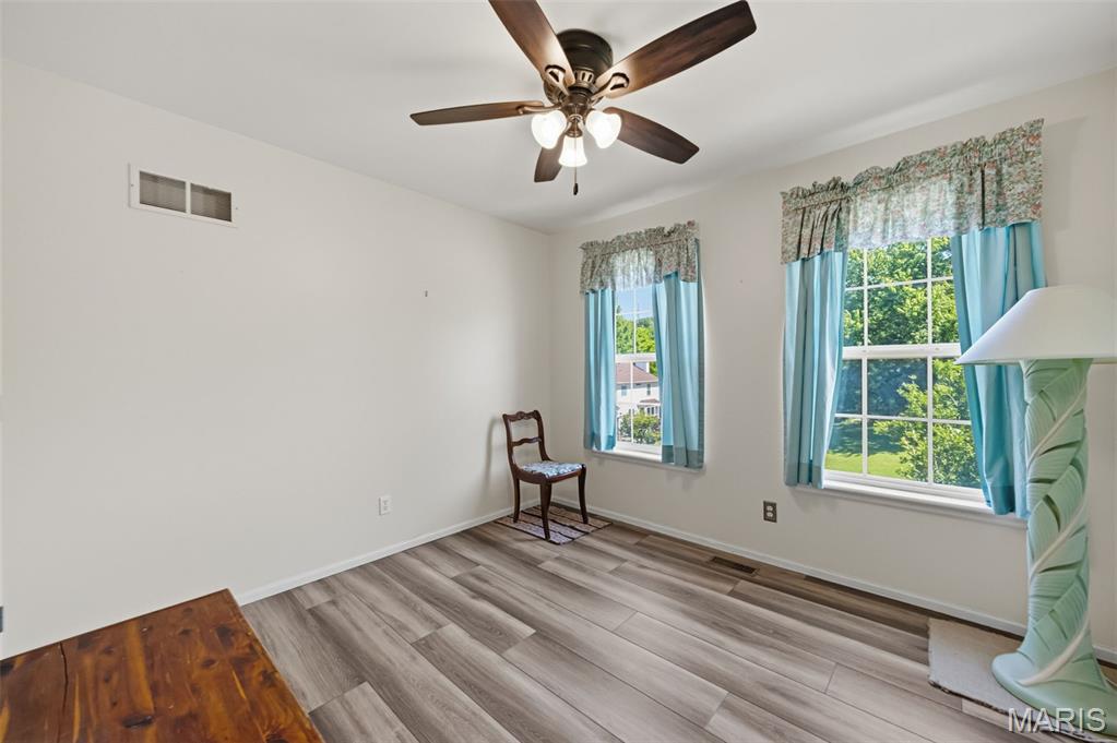 Hickory Square Ph Sin - Residential