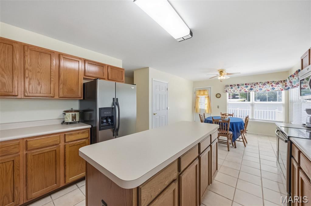 Hickory Square Ph Sin - Residential