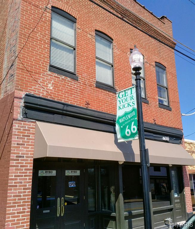Available are two offices and a small waiting room.  There is a possibility of leasing one office and the waiting room for $750. ALL utilities and maintenance  included! The previous tenant was a counselor/therapist, and was in the space for 15 years!  This is a 2nd floor space. The rear of the 2nd floor is currently occupied by another therapist/counselor, and we would prefer THIS open space be of the same use.  The 2nd floor of this building (2 or 3 spaces) has been used for personal therapy and counseling for over 15 years with very little turnover.  Parking is easy in the street right out front.  It has a separate entrance from the first floor tenant (a real estate company).  It's a nice quiet building, with good tenants, in a great area!