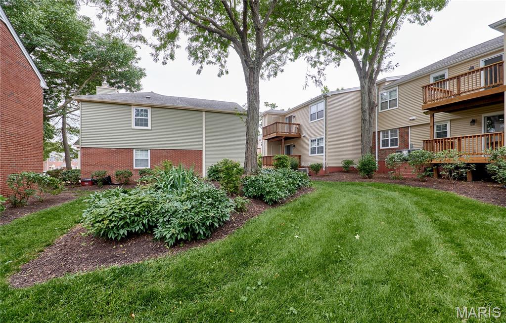 Brentwood Forest Condo Ph Six - Residential