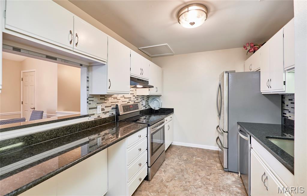 Brentwood Forest Condo Ph Six - Residential