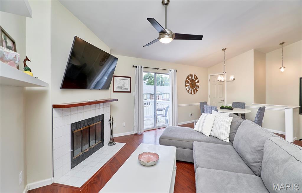 Brentwood Forest Condo Ph Six - Residential